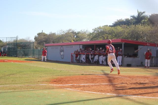 Gables+Baseball+vs+Miami+Beach