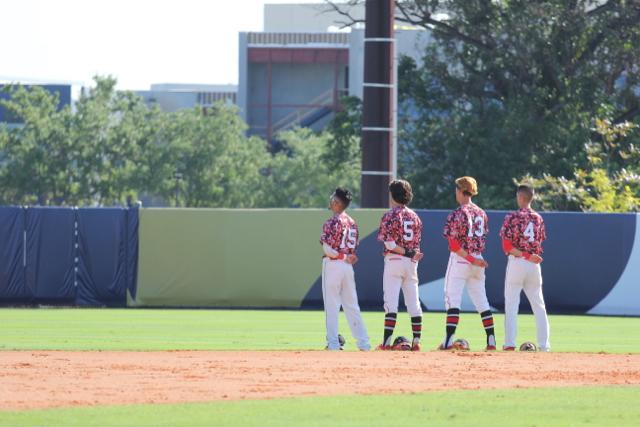 Cavaliers+Score+a+Home+Run+Against+Westland+Hialeah+Wildcats