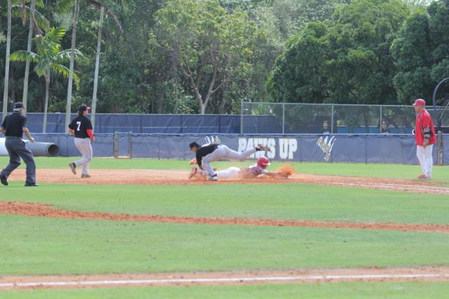 Cavaliers+Score+a+Home+Run+Against+Westland+Hialeah+Wildcats