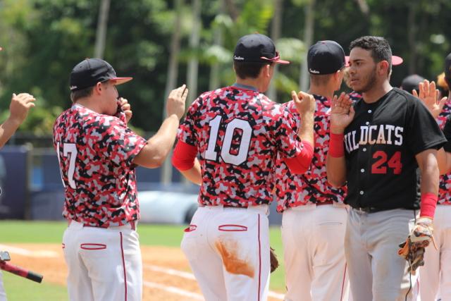 Cavaliers+Score+a+Home+Run+Against+Westland+Hialeah+Wildcats