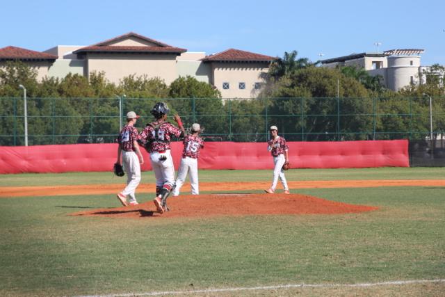 Gables+Baseball+vs+Miami+Beach