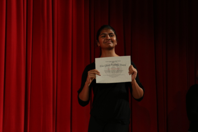 Outstanding Students Accept Prestigious Elsa Glazer Award