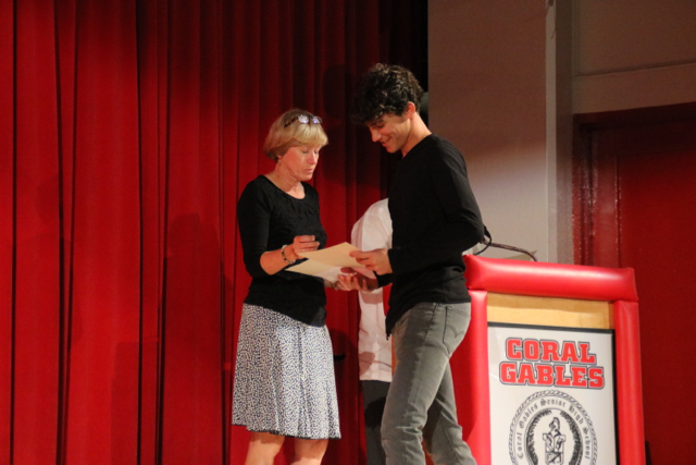 Outstanding Students Accept Prestigious Elsa Glazer Award