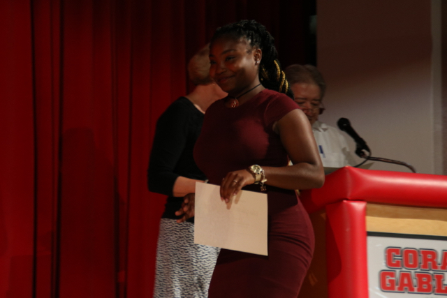 Outstanding Students Accept Prestigious Elsa Glazer Award