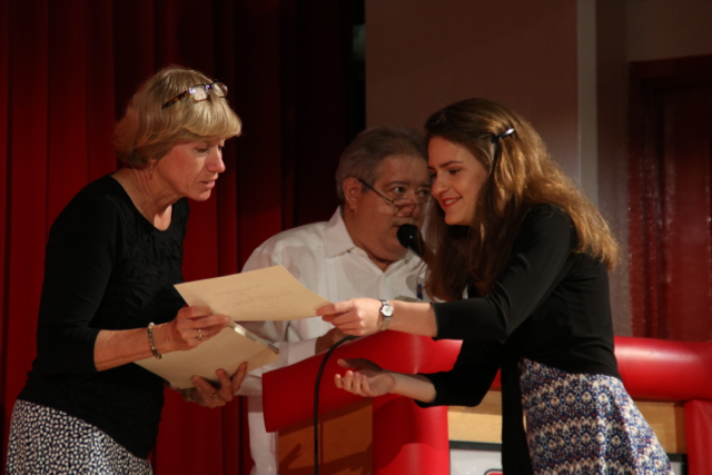 Outstanding Students Accept Prestigious Elsa Glazer Award