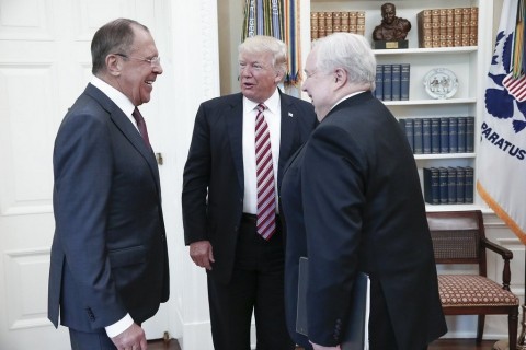 Trumps meeting with Russian officials took a turn when he revealed what had previously been state secrets.