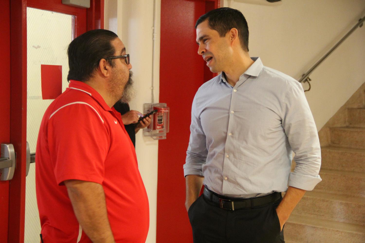 Gables Students Make Commissioner Lago's Day