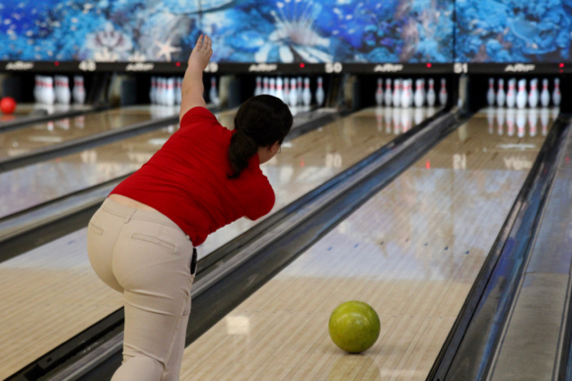 Gables Bowling Team Battles Terra
