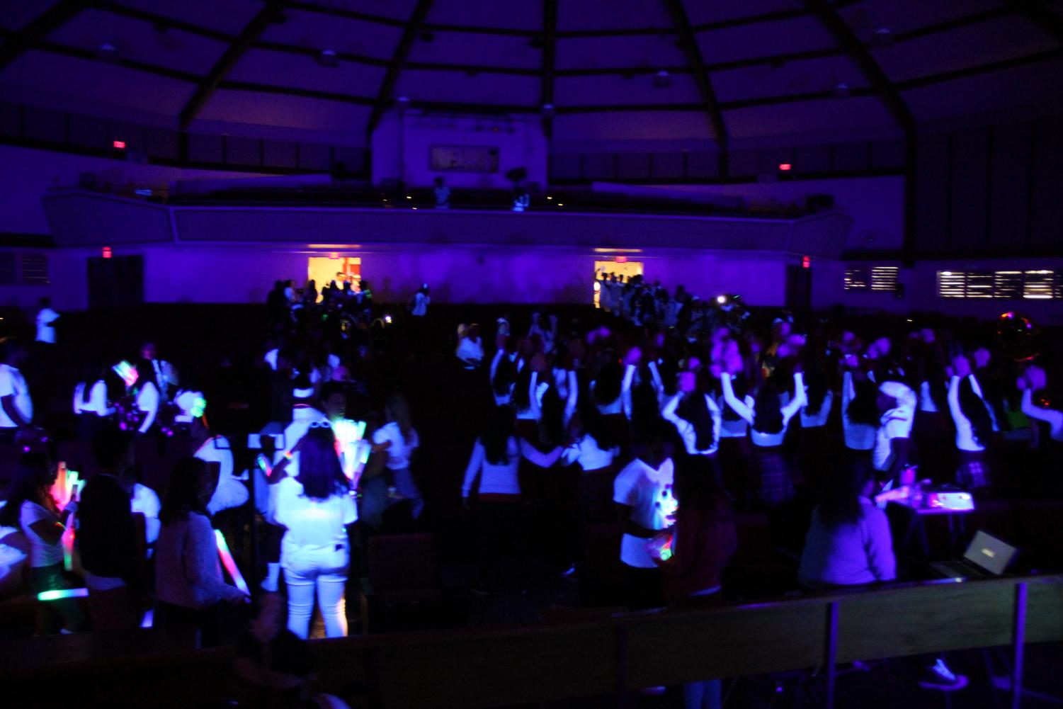 Senior Pep Rally: Hyped In White
