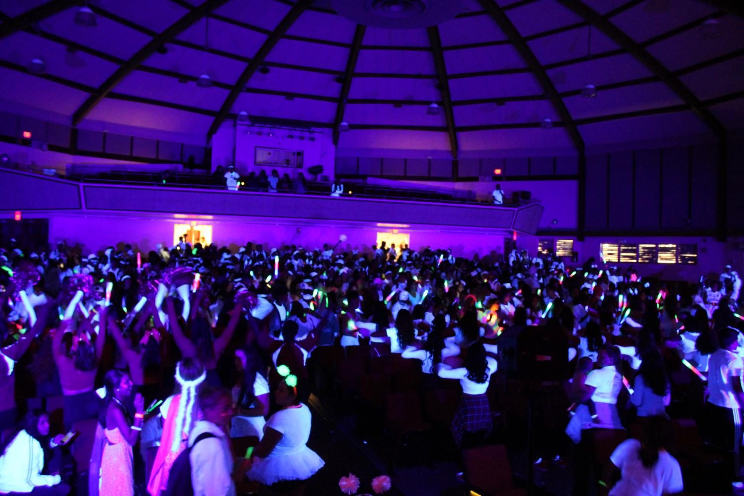 Senior Pep Rally: Hyped In White