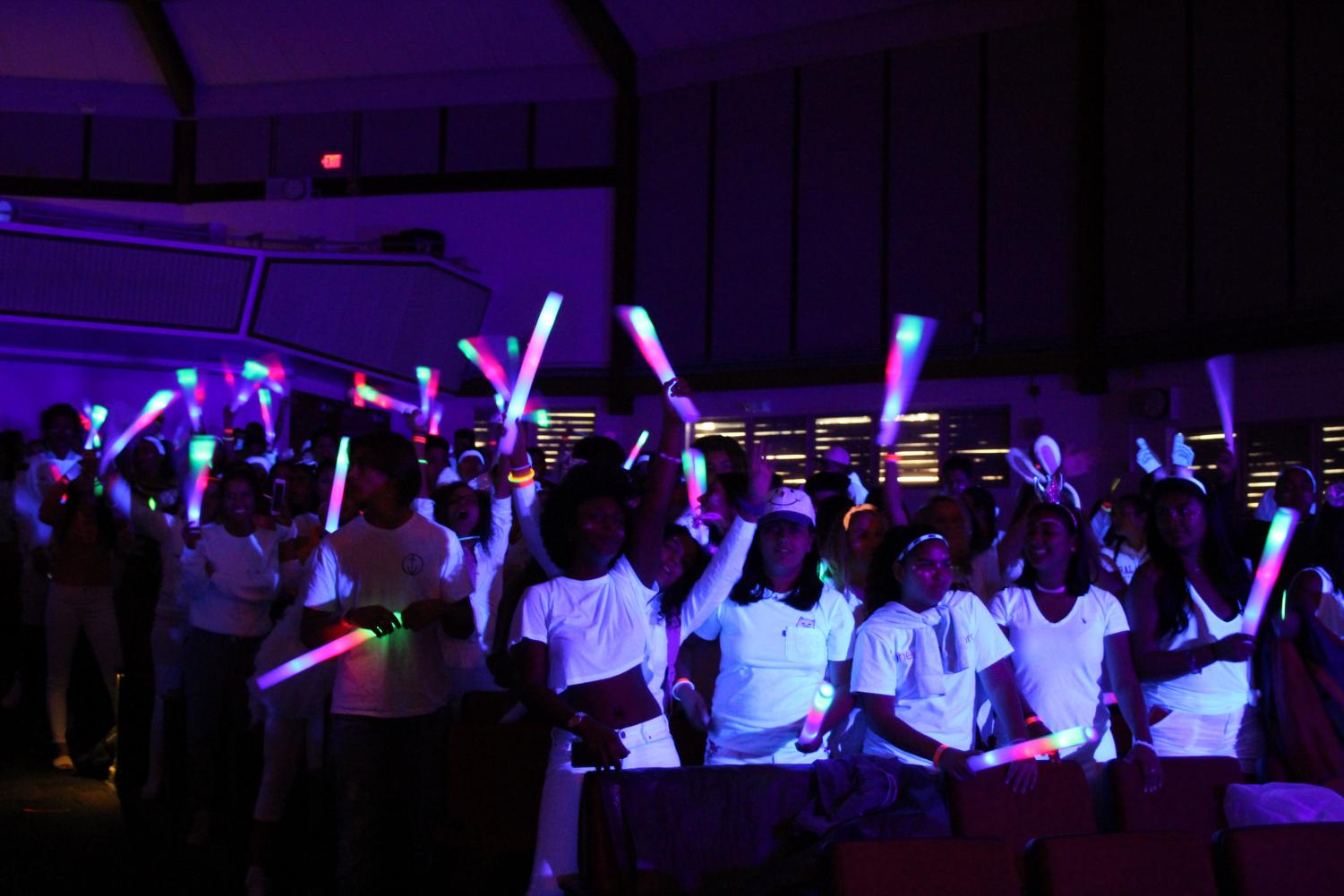 Senior Pep Rally: Hyped In White