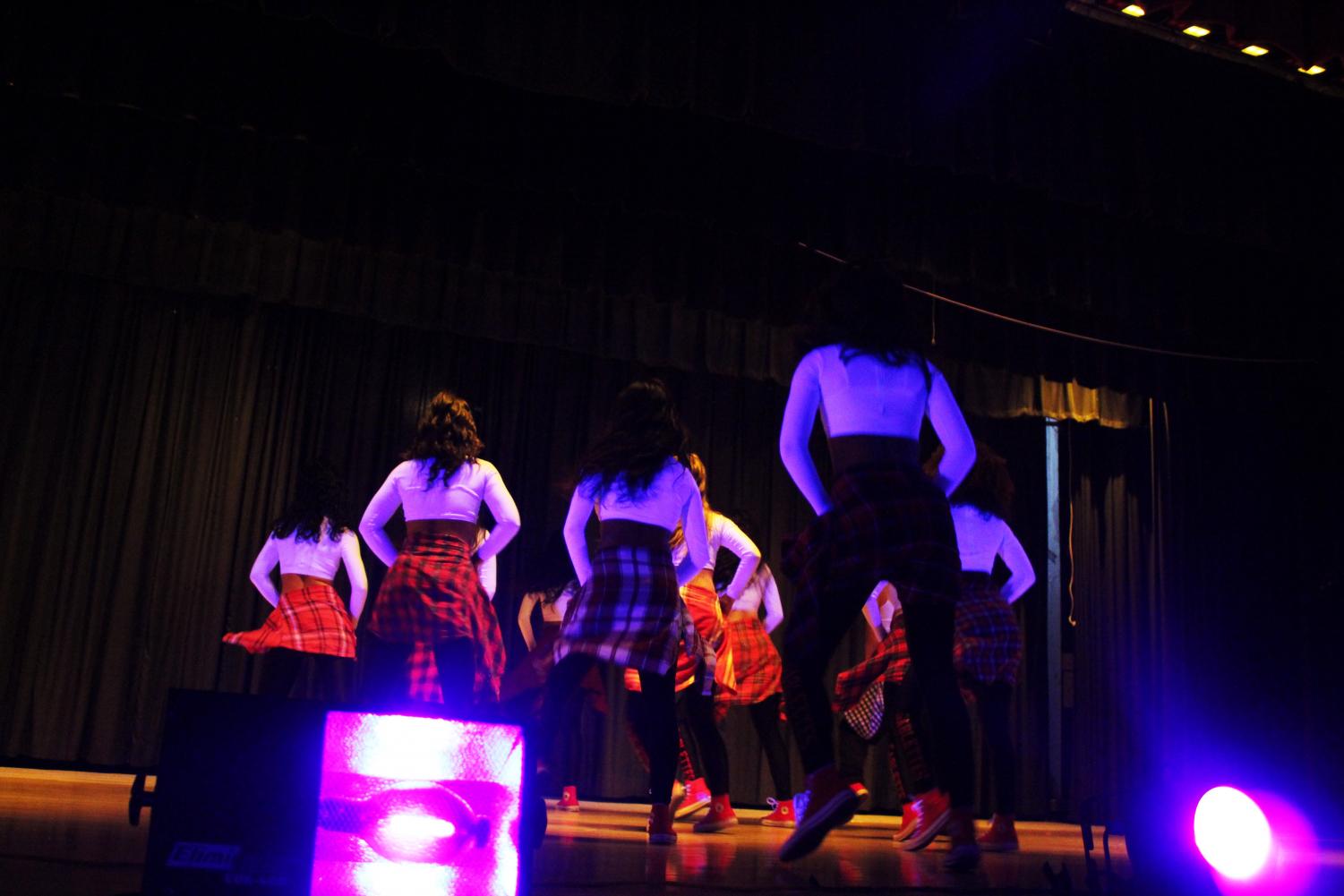 Senior Pep Rally: Hyped In White