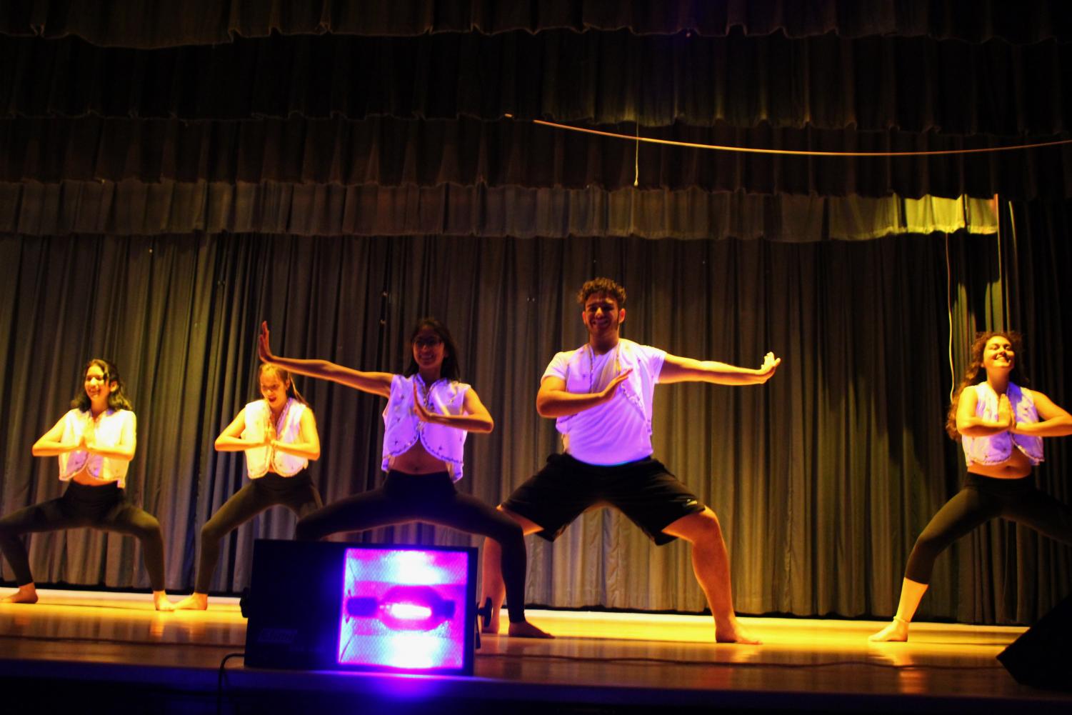 Senior Pep Rally: Hyped In White