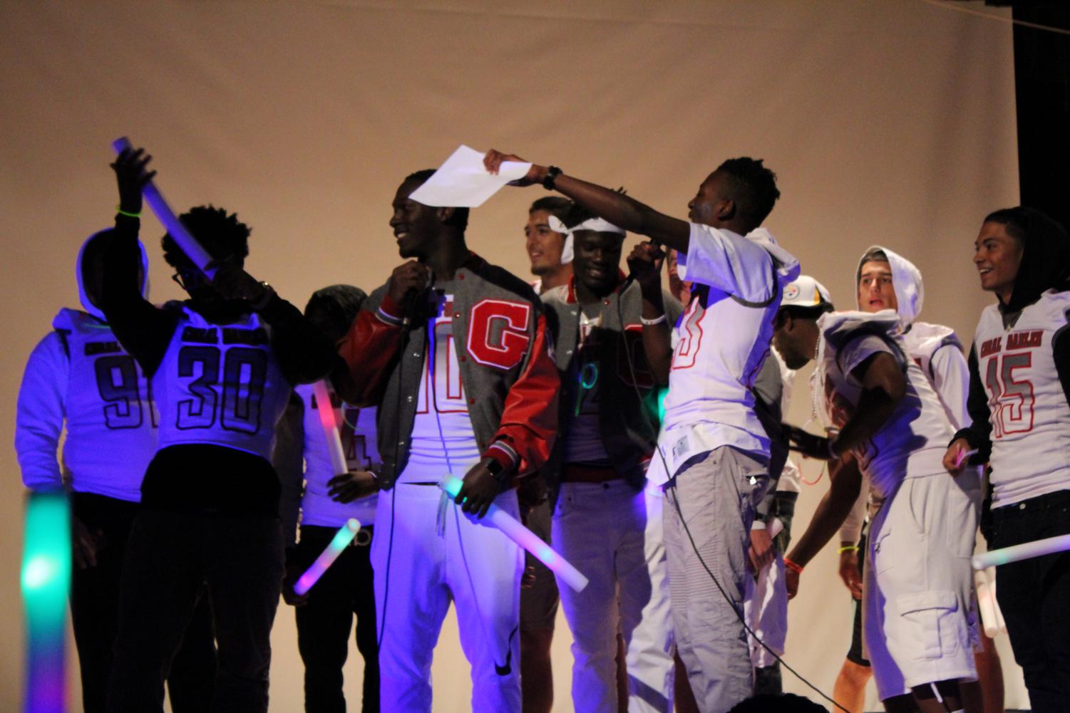 Senior Pep Rally: Hyped In White