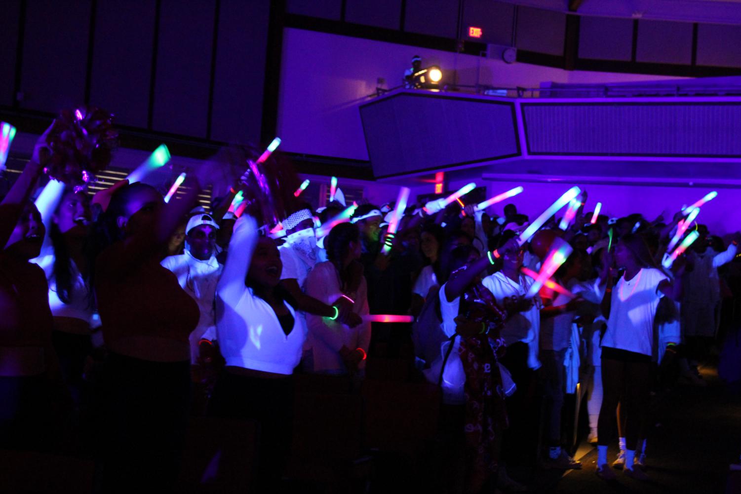 Senior Pep Rally: Hyped In White