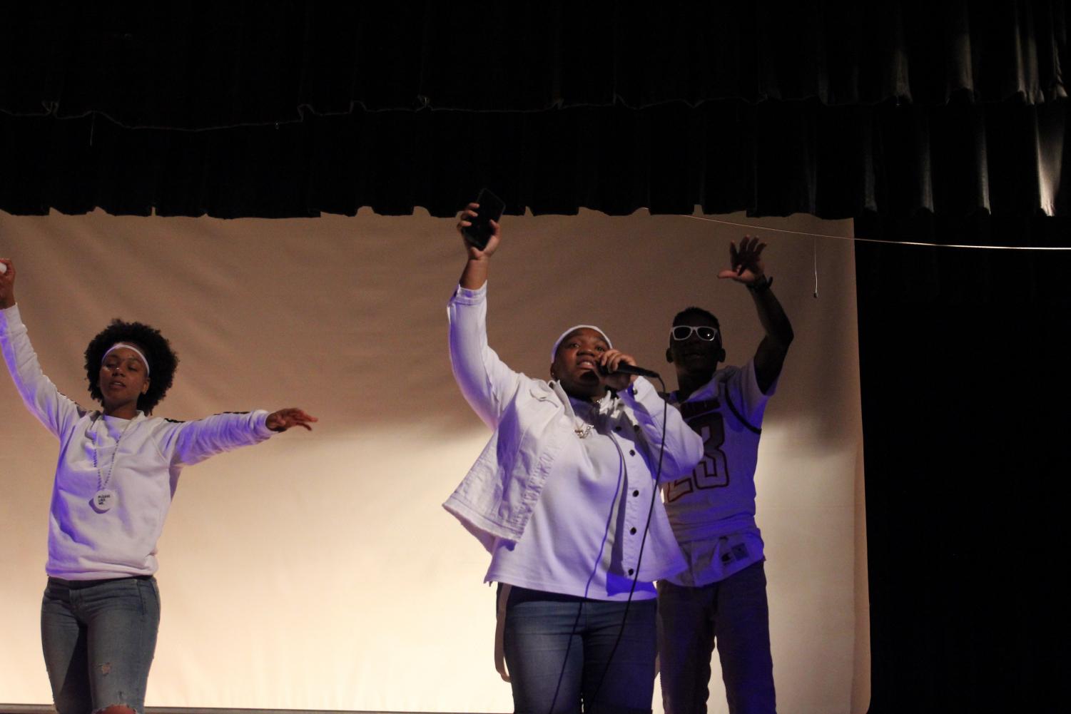 Senior Pep Rally: Hyped In White