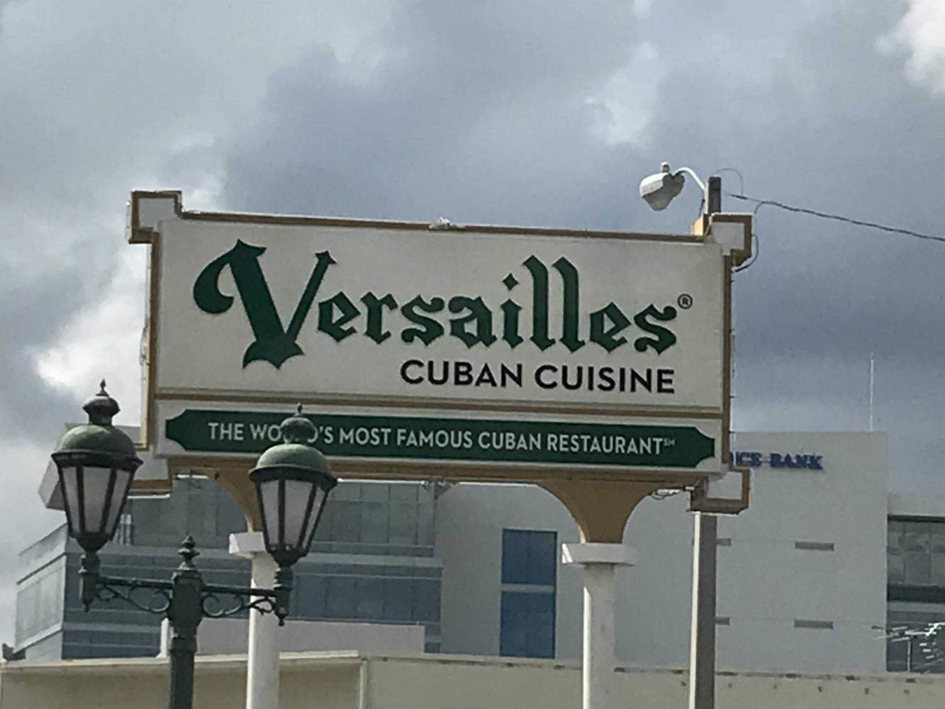 La Carreta y El Versailles: Unidos por tradición, separados por gastronomía