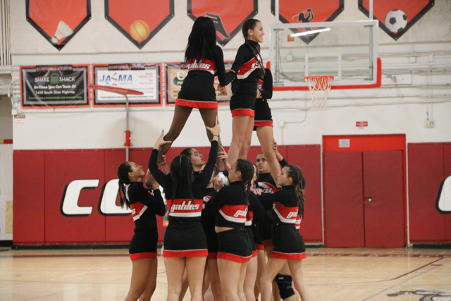 Gables Basketball vs Columbus