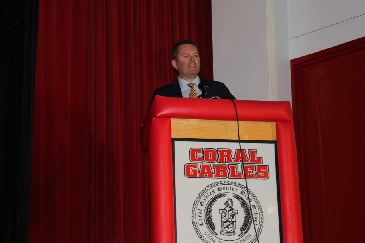 Teaching Academy Partners With Miami-Dade College School of Education