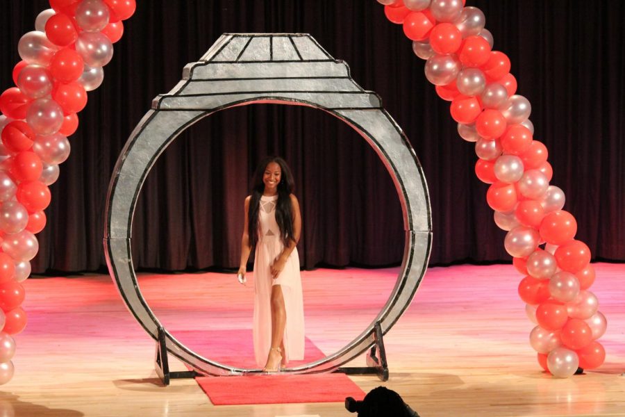 Juniors smile for a picture after receiving their ring.