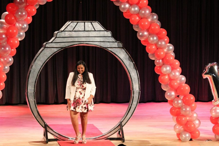 Juniors smile for a picture after receiving their ring.