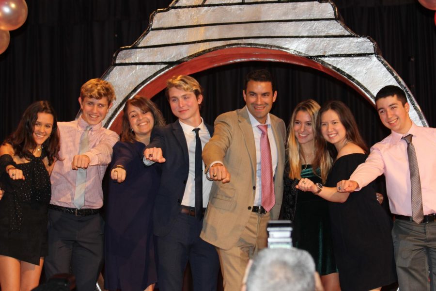 Class+of+2019+officers+smile+with+their+sponsor%2C+Ms.+Depaola%2C+after+receiving+a+ring