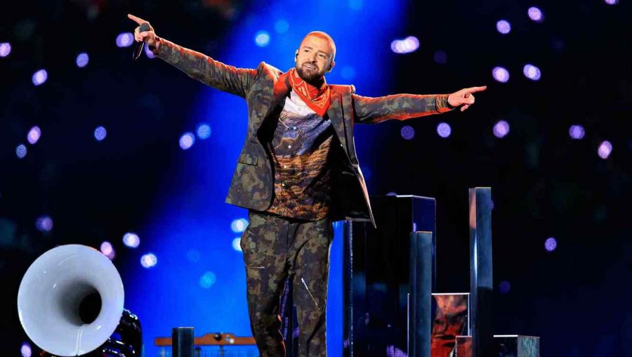 Justin Timberlake performing at the 2018 Super Bowl halftime show