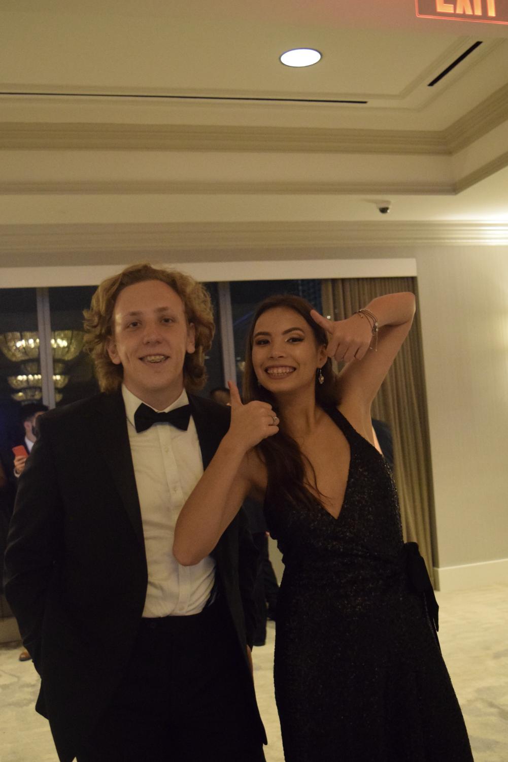 Seniors Dance the Night Away at Prom