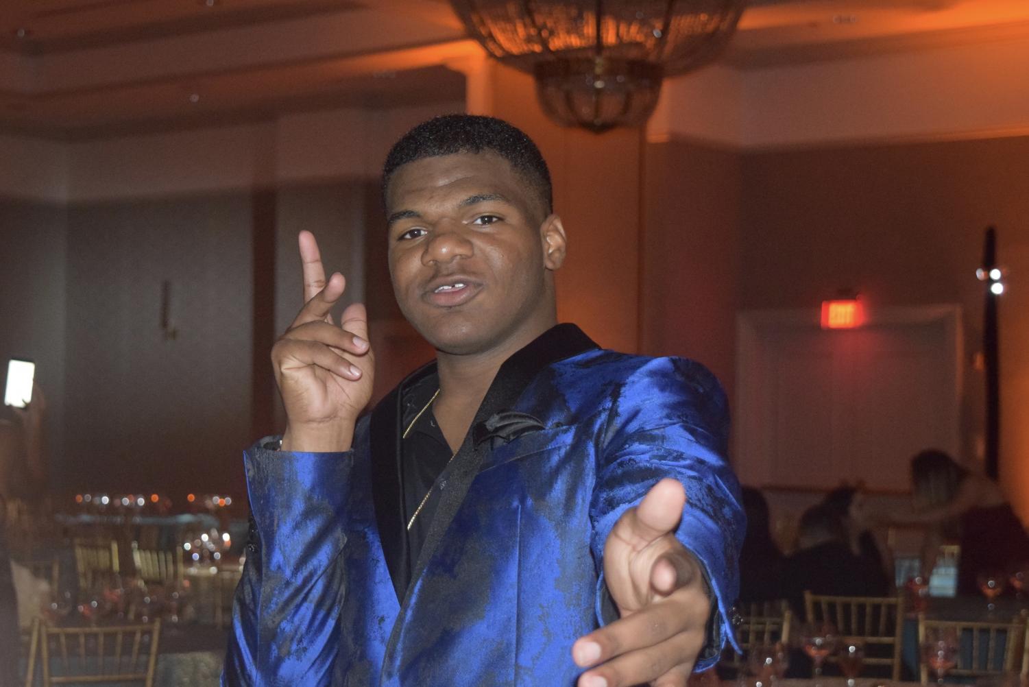 Seniors Dance the Night Away at Prom