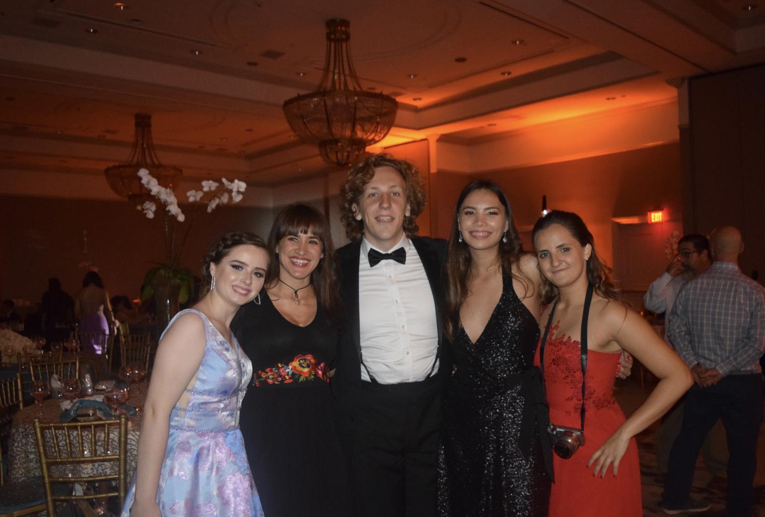 Seniors Dance the Night Away at Prom