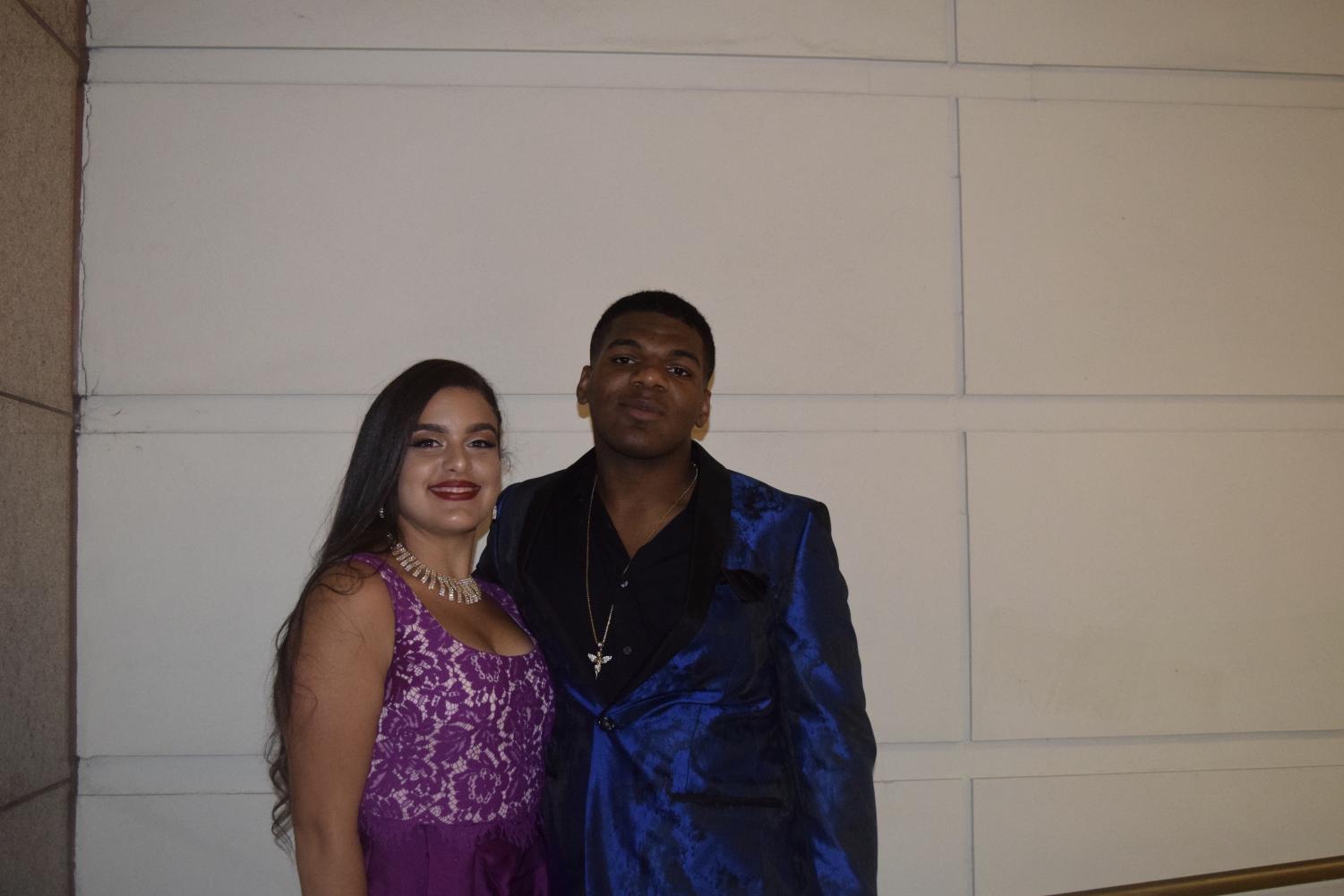Seniors Dance the Night Away at Prom