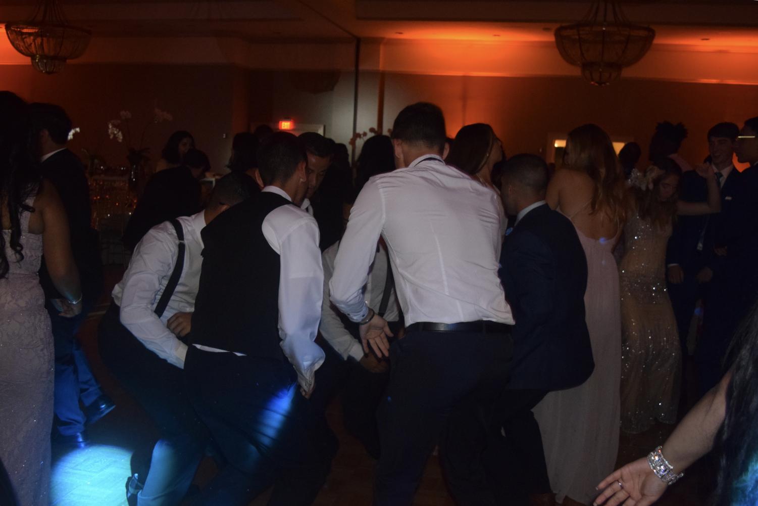 Seniors Dance the Night Away at Prom