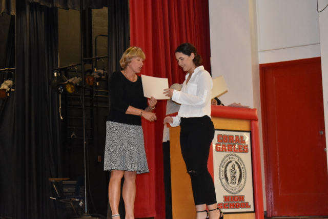 Elsa Glazer Award Ceremony Honors Top Seniors