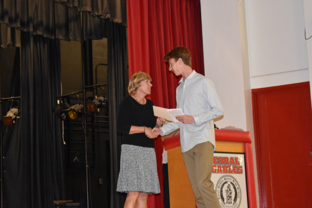 Elsa Glazer Award Ceremony Honors Top Seniors