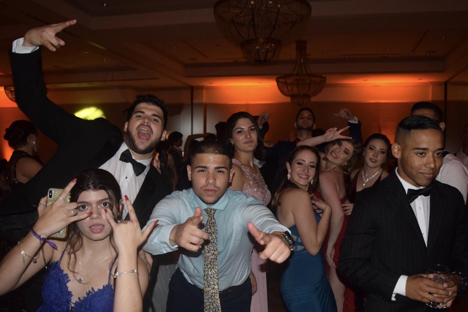 Seniors Dance the Night Away at Prom