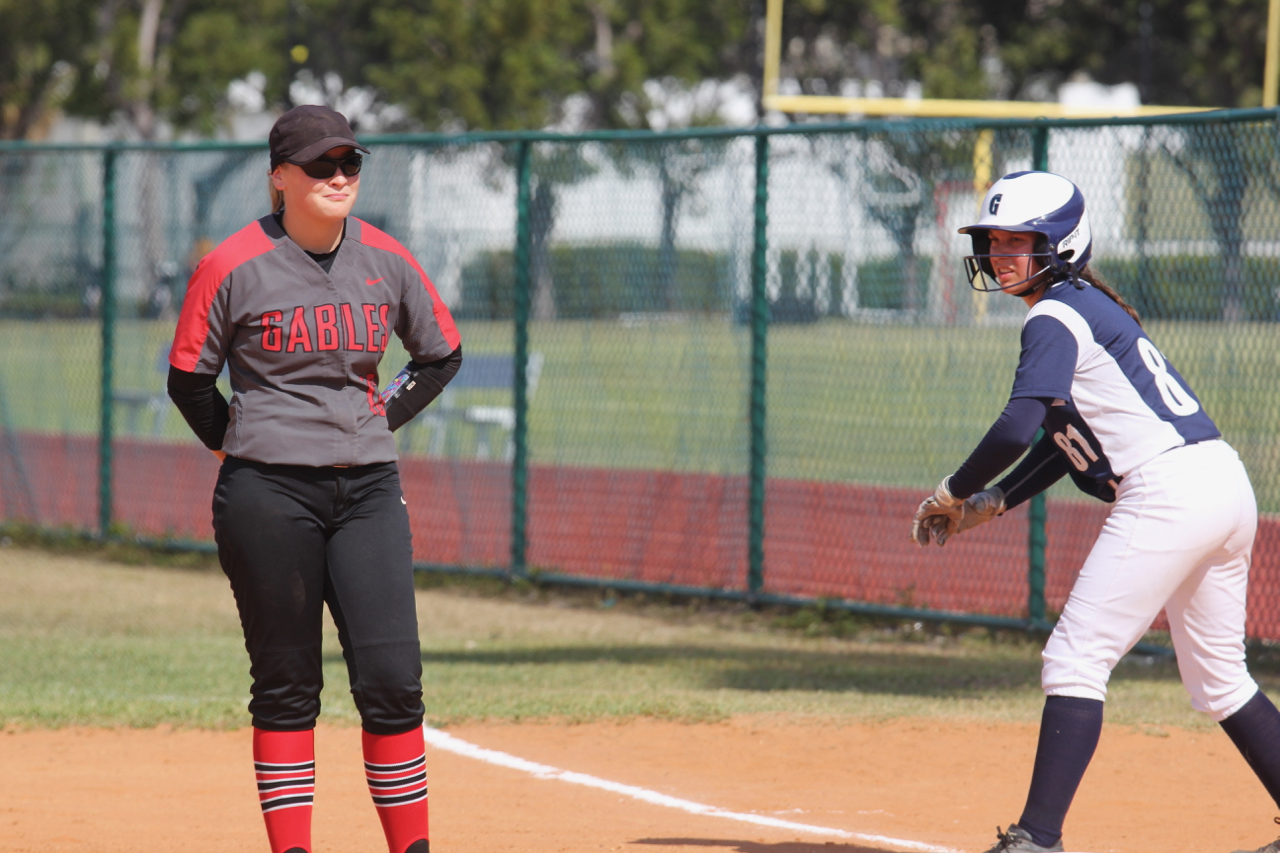 Lady+Cavalier+Softball+Goes+Up+Against+Gulliver+Raiders