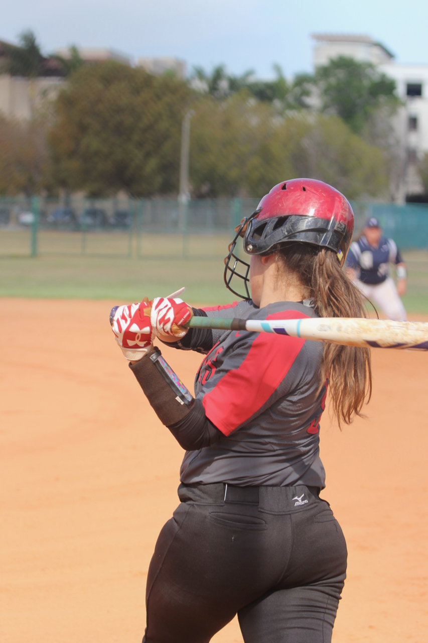 Lady+Cavalier+Softball+Goes+Up+Against+Gulliver+Raiders