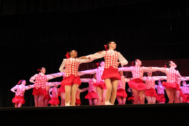 Gablettes Dance the Night Away