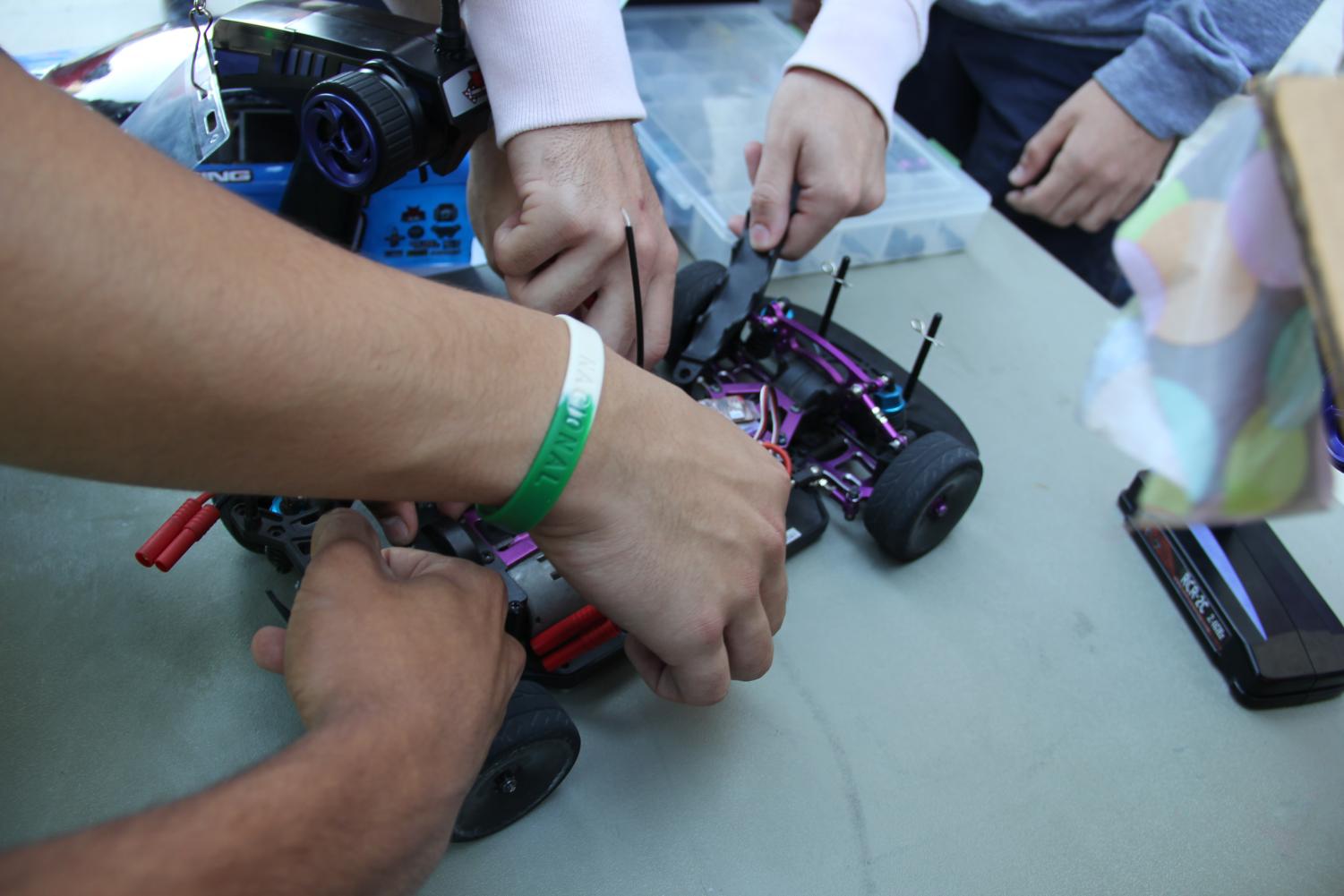 Cavaliers Speed to the Finish Line in Ten80 Racing Competition