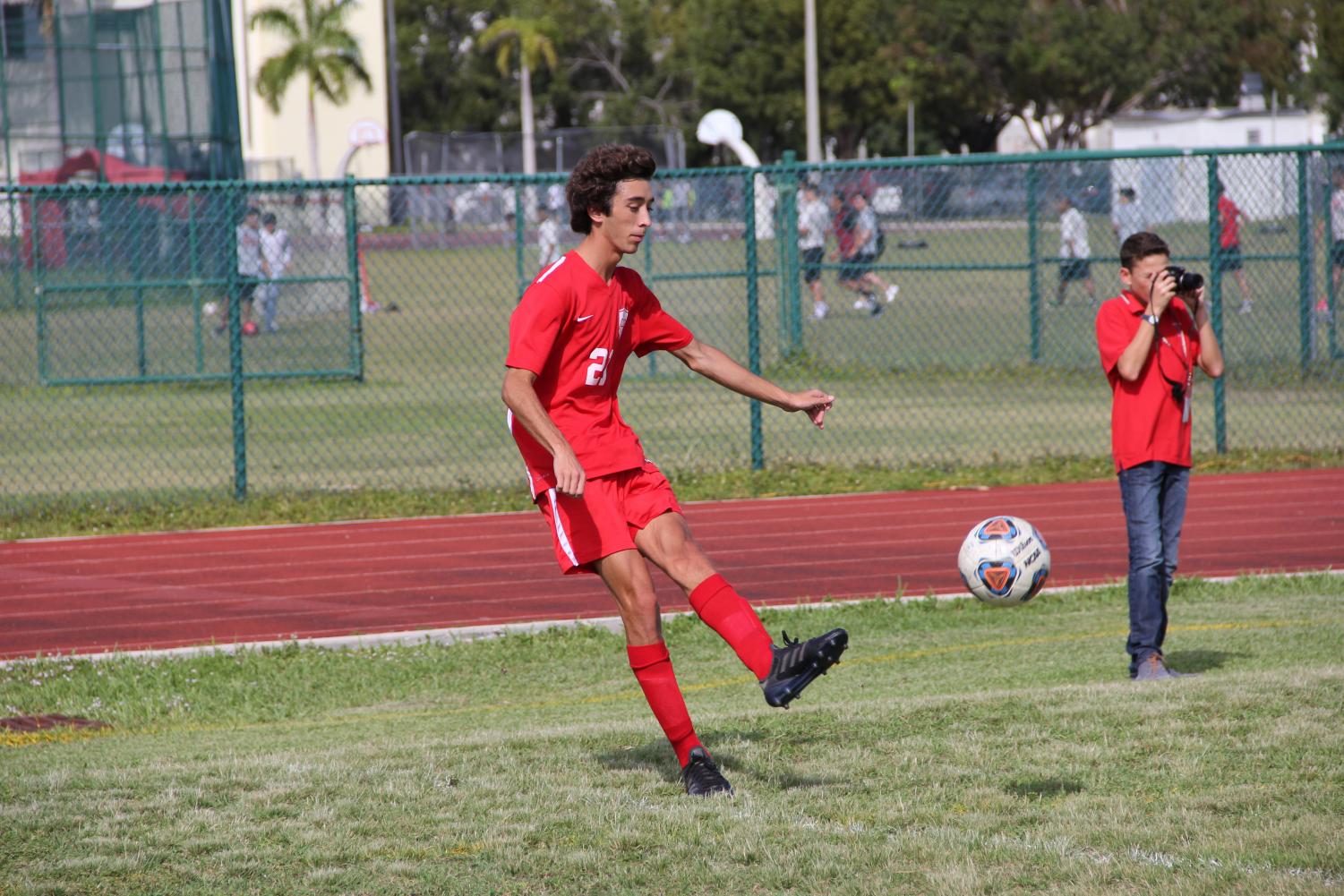 Soccer+Season+Begins+as+Gables+Takes+on+Coral+Park