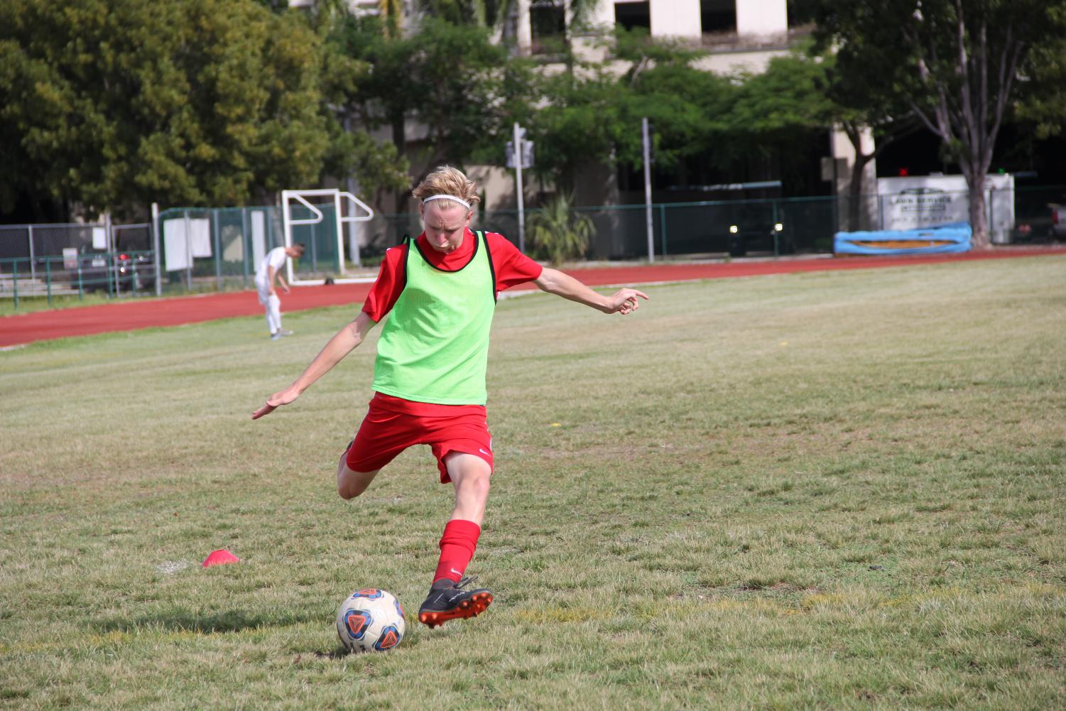 Soccer+Season+Begins+as+Gables+Takes+on+Coral+Park