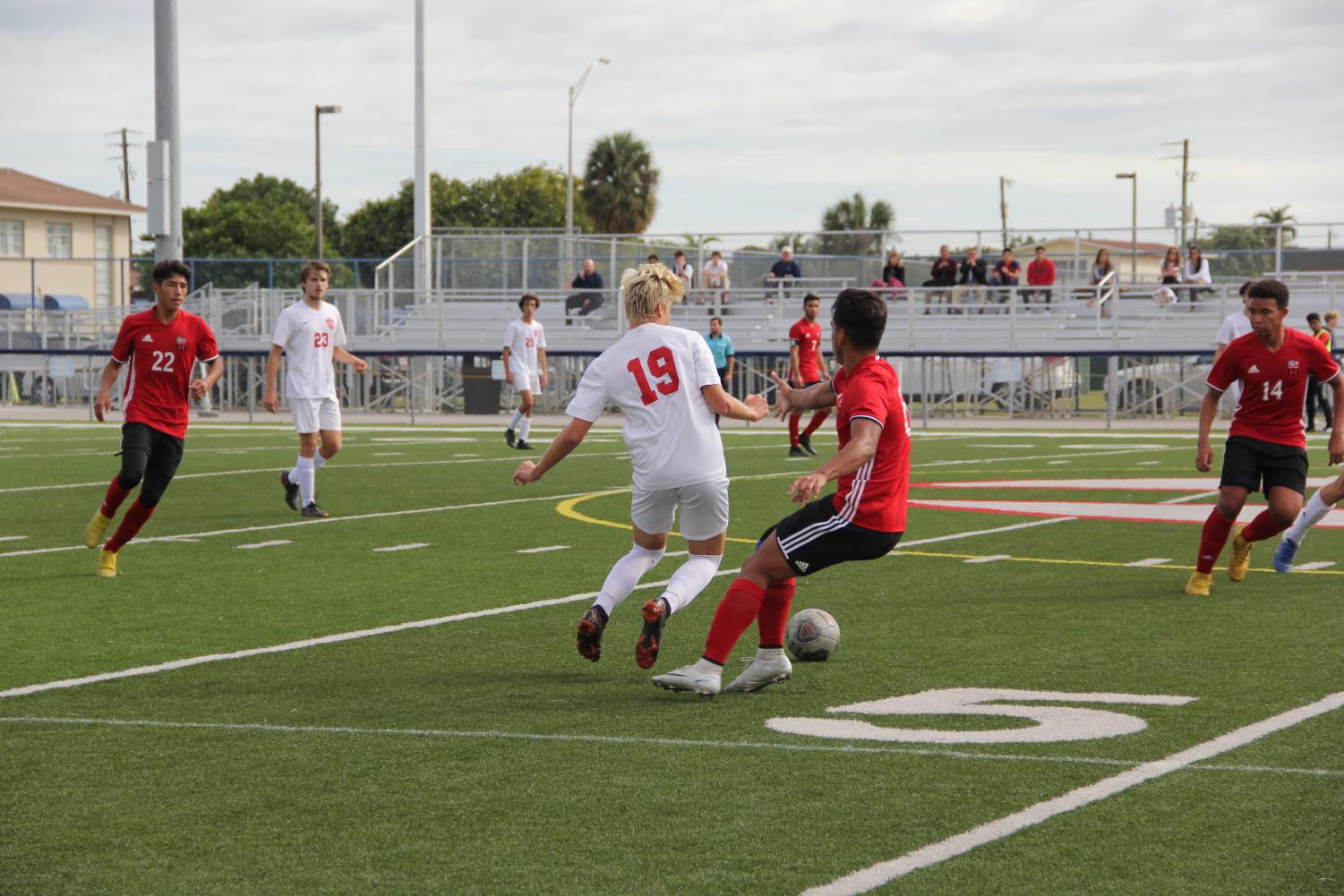 Boys Soccer Advances to District Final With Victory Over Beach High!