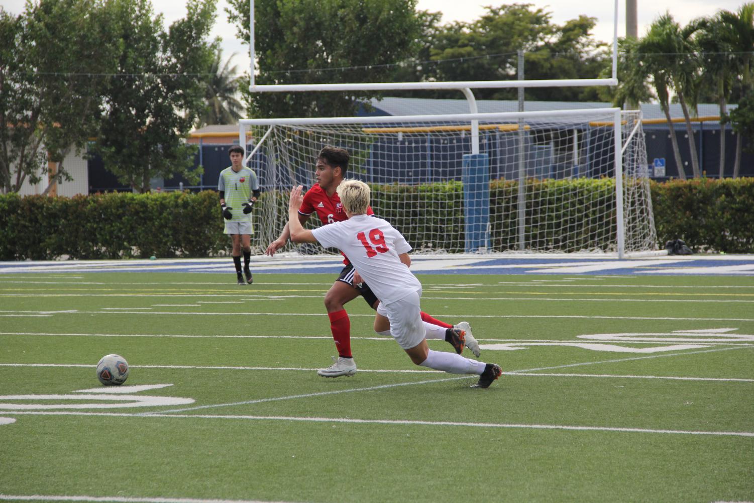 Boys Soccer Advances to District Final With Victory Over Beach High!