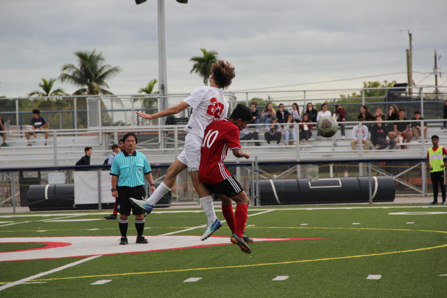 Boys Soccer Advances to District Final With Victory Over Beach High!