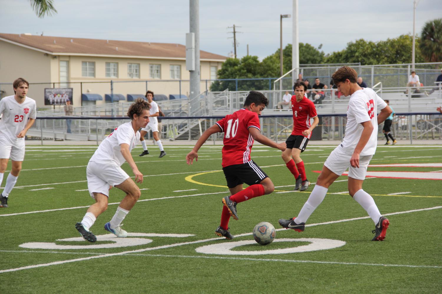 Boys Soccer Advances to District Final With Victory Over Beach High!