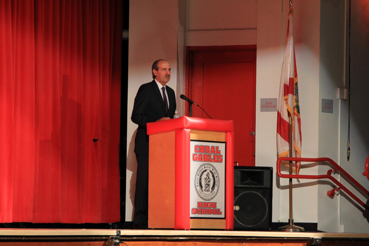 Juniors Participate in IB Pinning and Junior Ring Ceremony