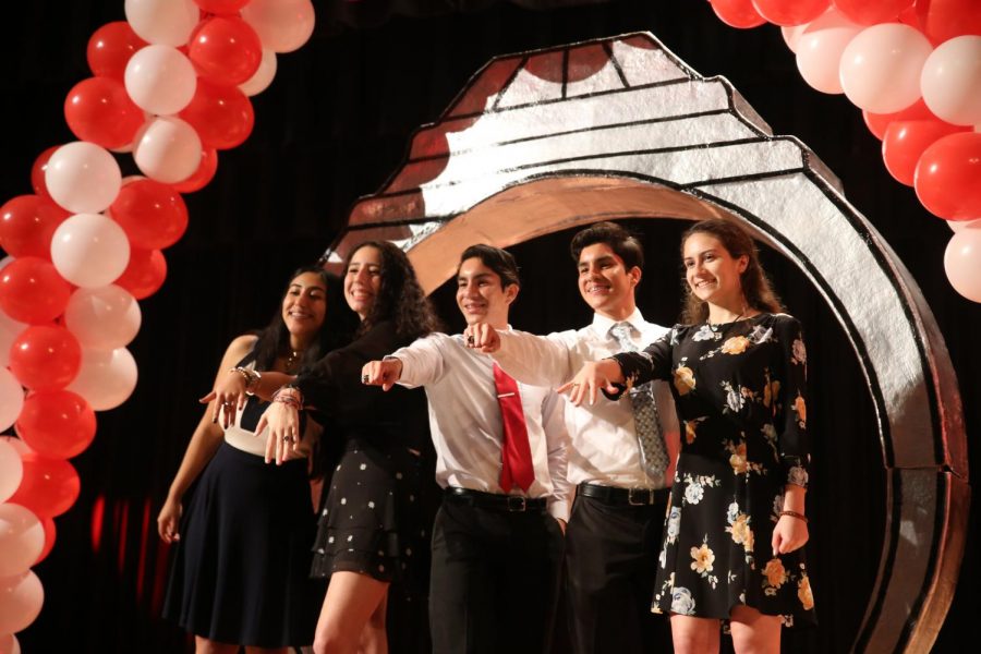 Juniors pose with their class rings at the Coral Gables Senior High 2019 ring ceremony.