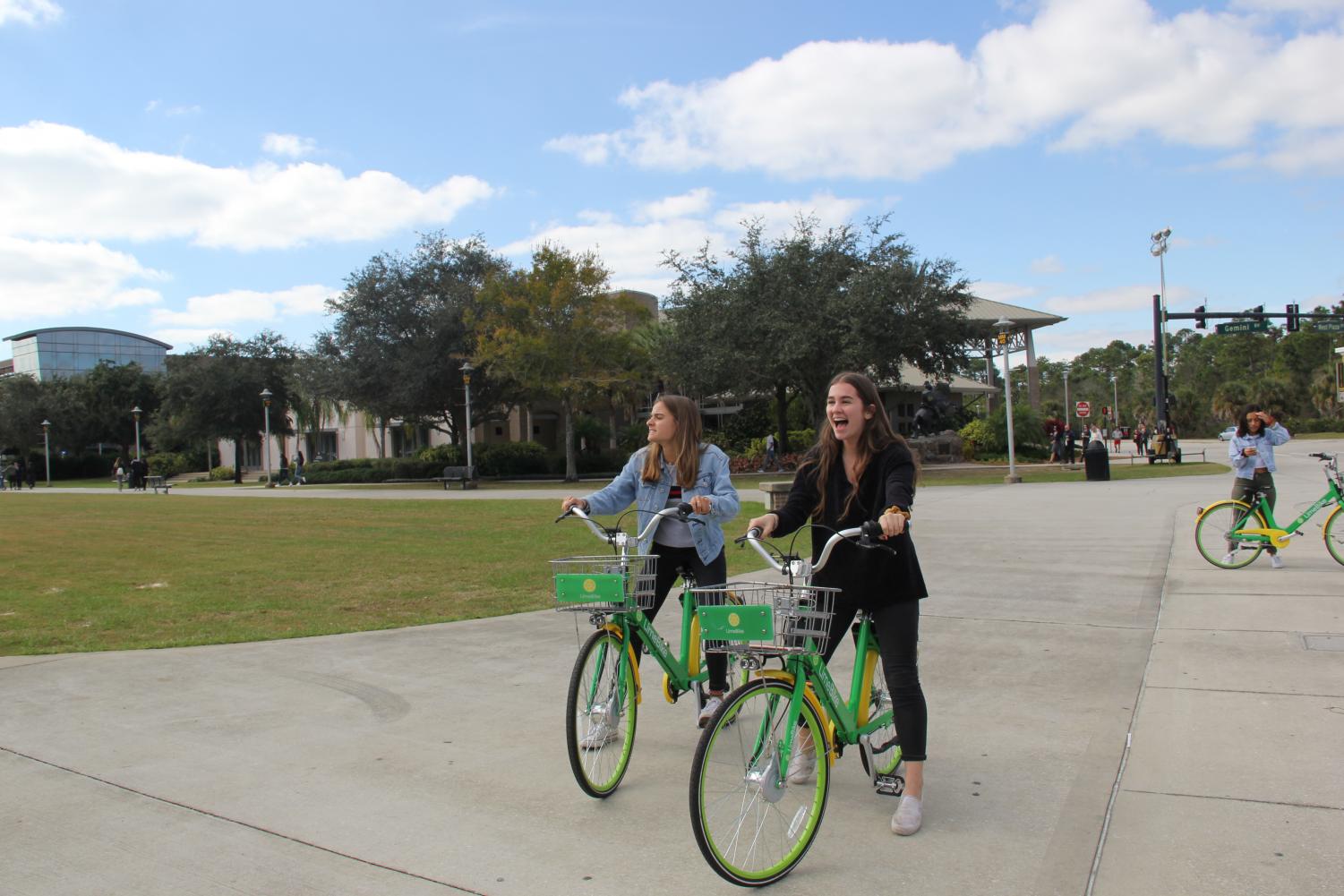 Juniors Go Off Campus During In-State College Tour