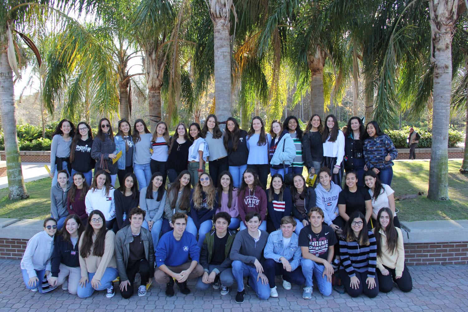Juniors Go Off Campus During In-State College Tour