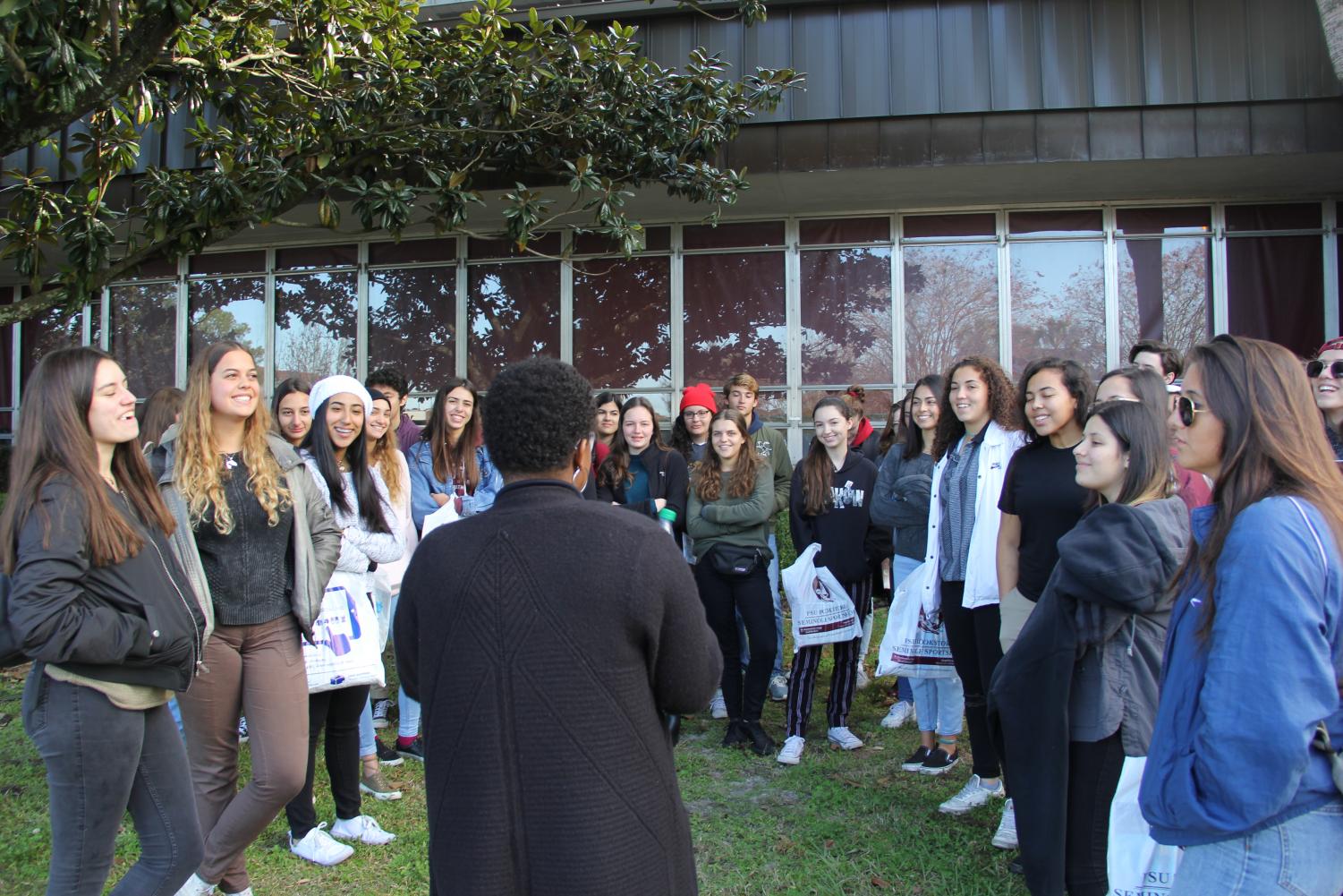 Juniors Go Off Campus During In-State College Tour